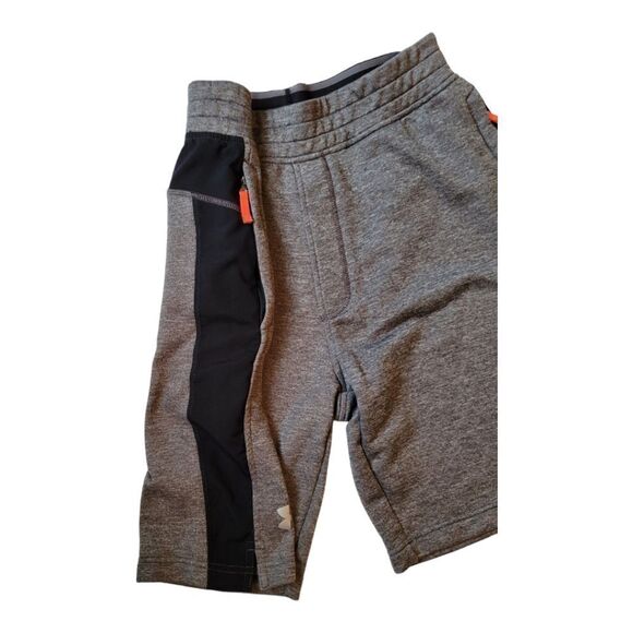 Under Amour Terry shorts - Picture 3 of 15